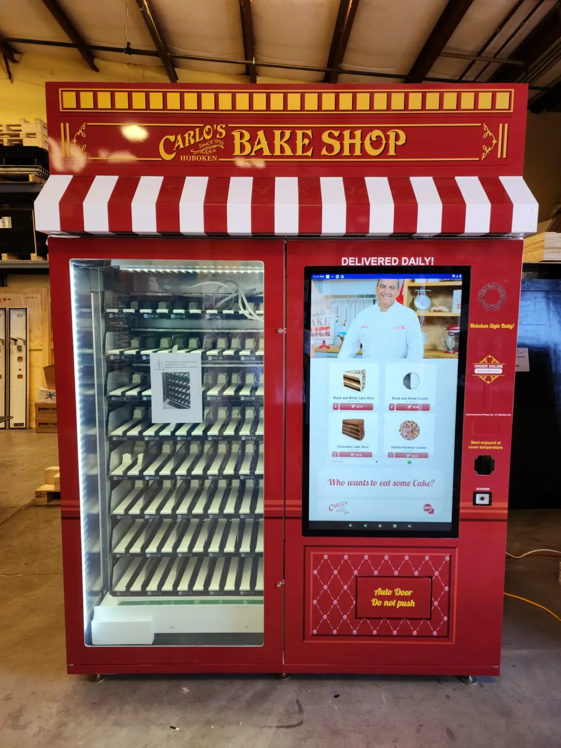 Enterprise Smart Vending Machine 425