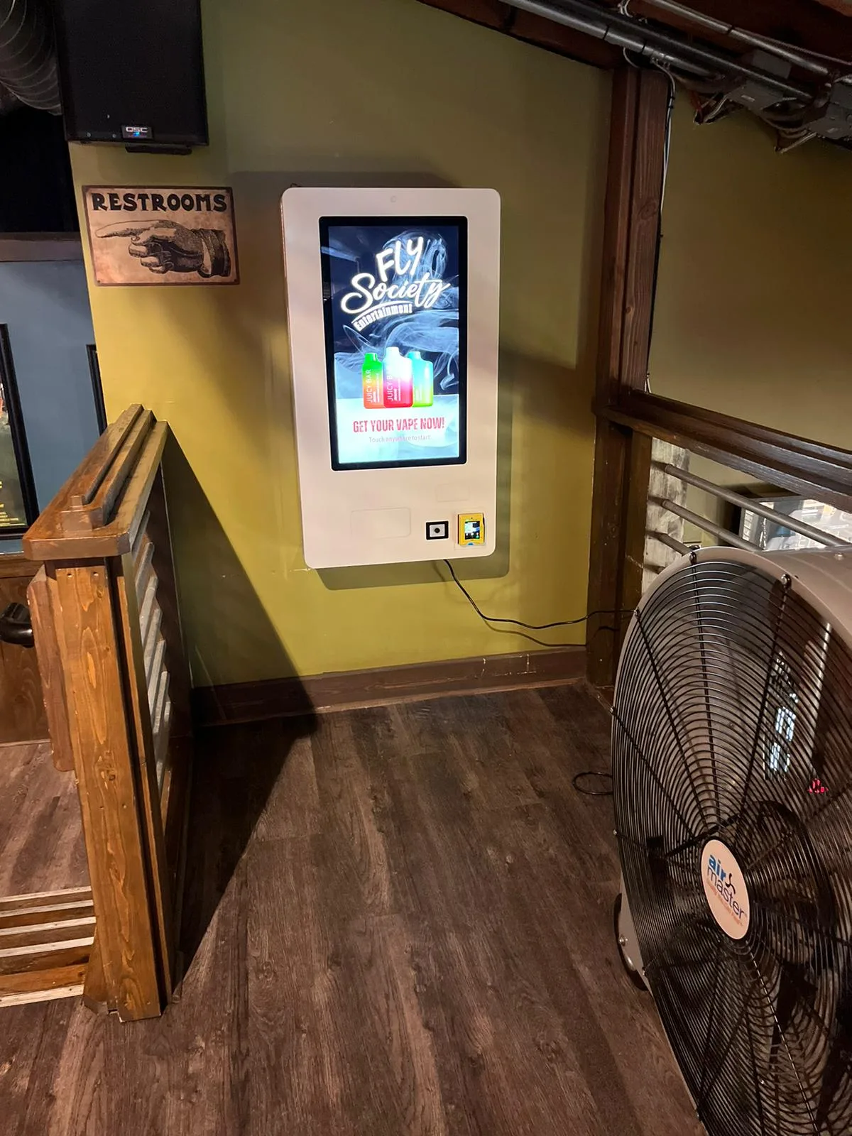 Wall Mounted Vending Machine 363