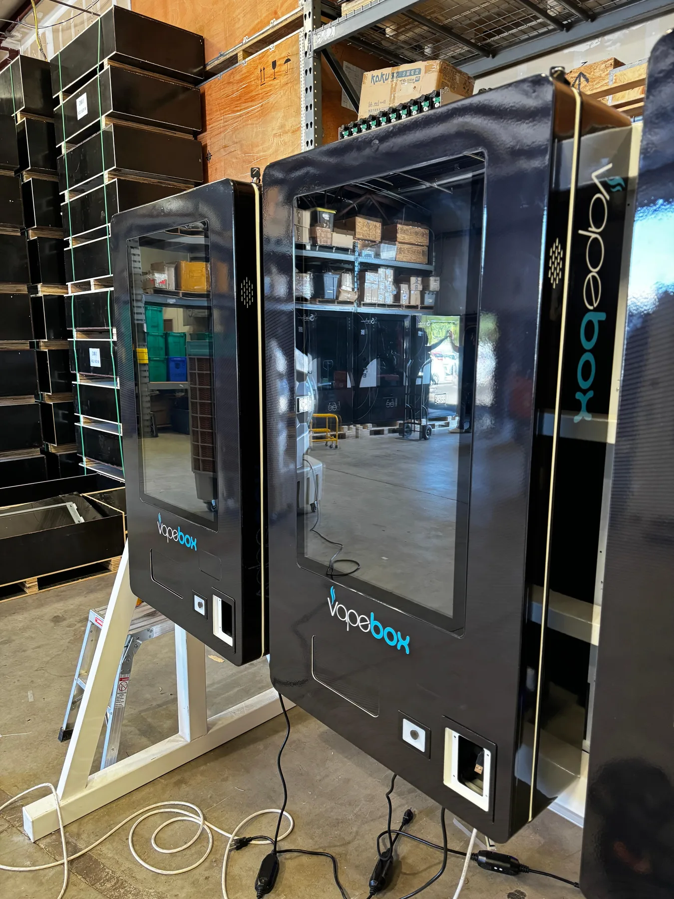 Wall Mounted Vending Machine 443